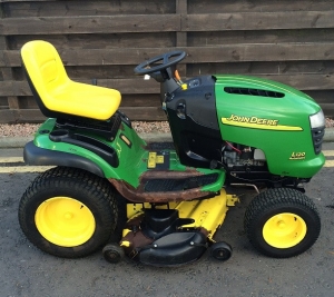 John Deere L120 - 1